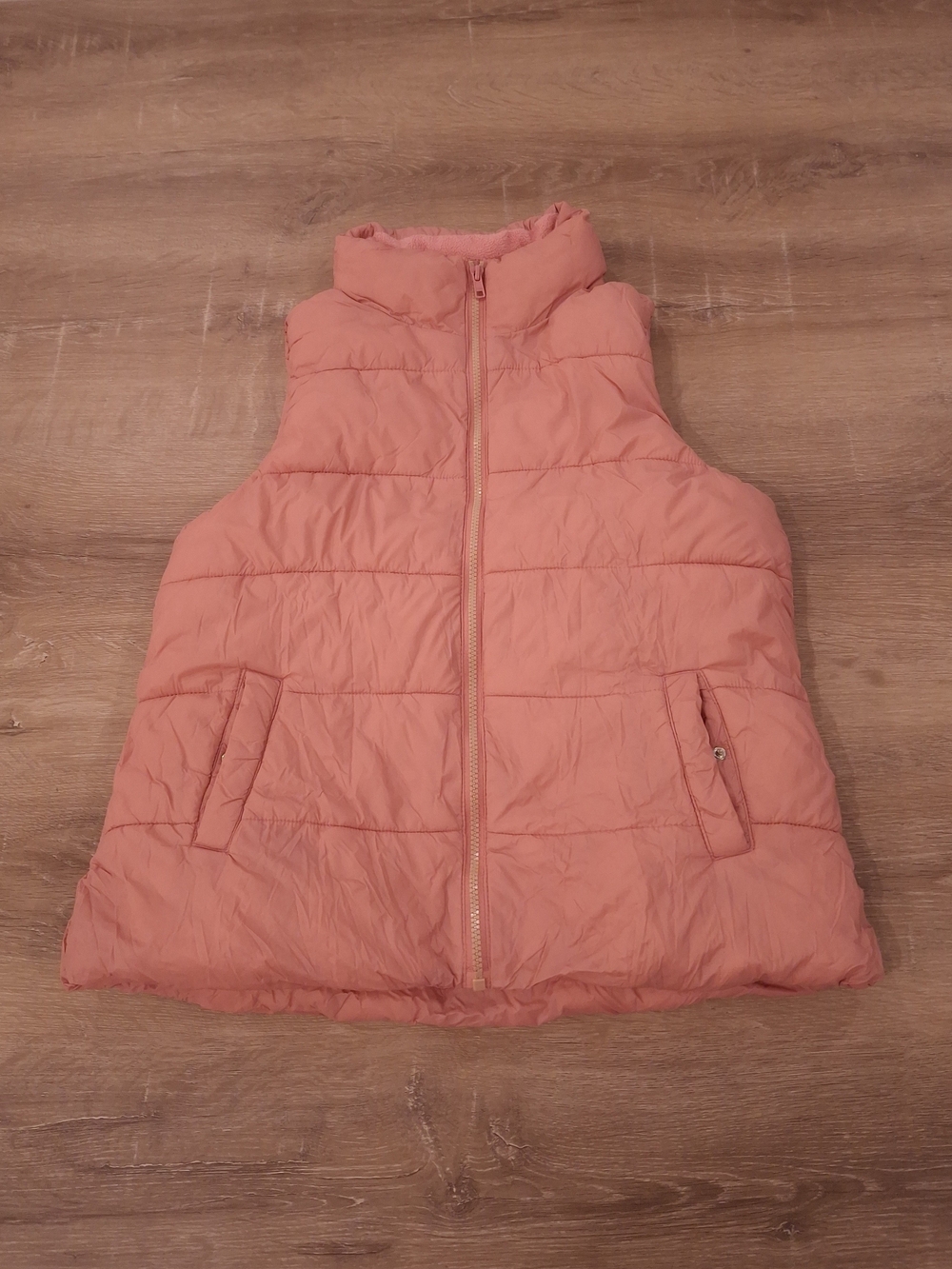 Old Navy Women's Fleece-Lined Puffer Vest Small Antique Coral